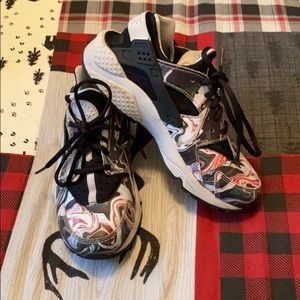 Marble Nike Huaraches